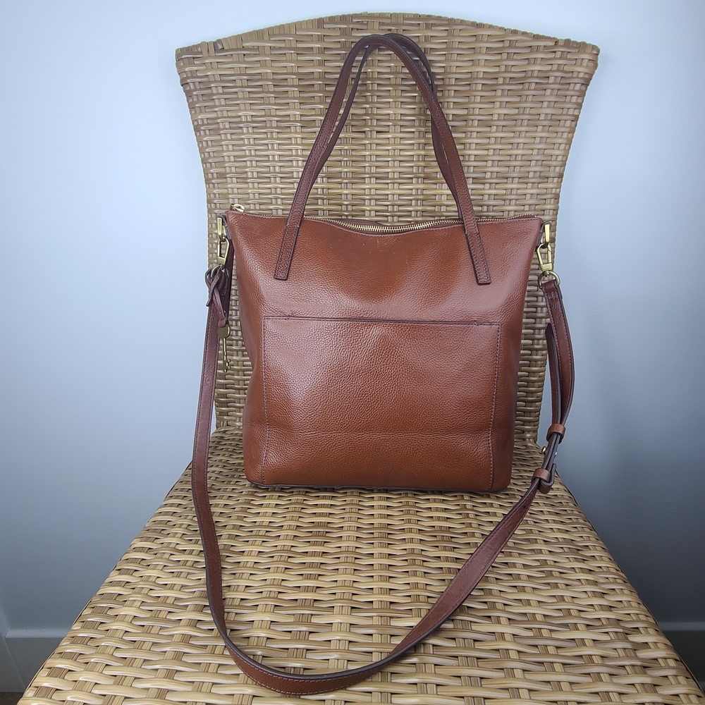 Fossil Evelyn Tote Shoulder Crossbody Bag Leather Brown Gold Hardware NWOT - Picture 3 of 15